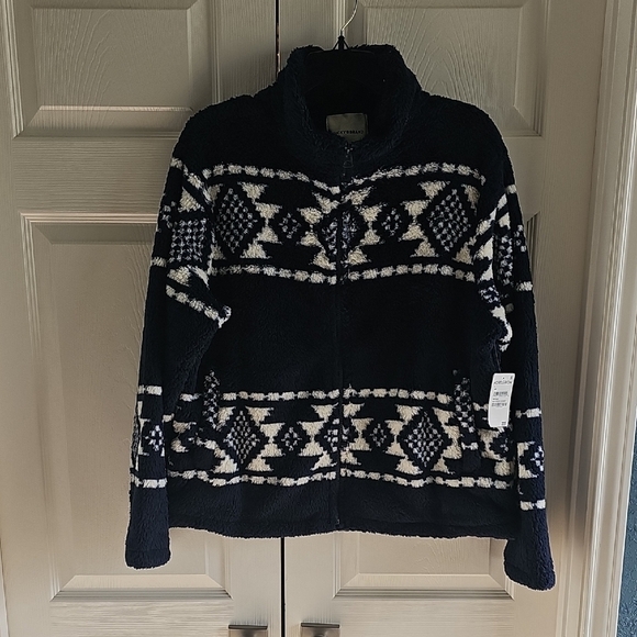 NWT Lucky Brand Geo Print Faux Fur Zip Teddy Jacket Large. Navy/Ivory - Picture 4 of 16